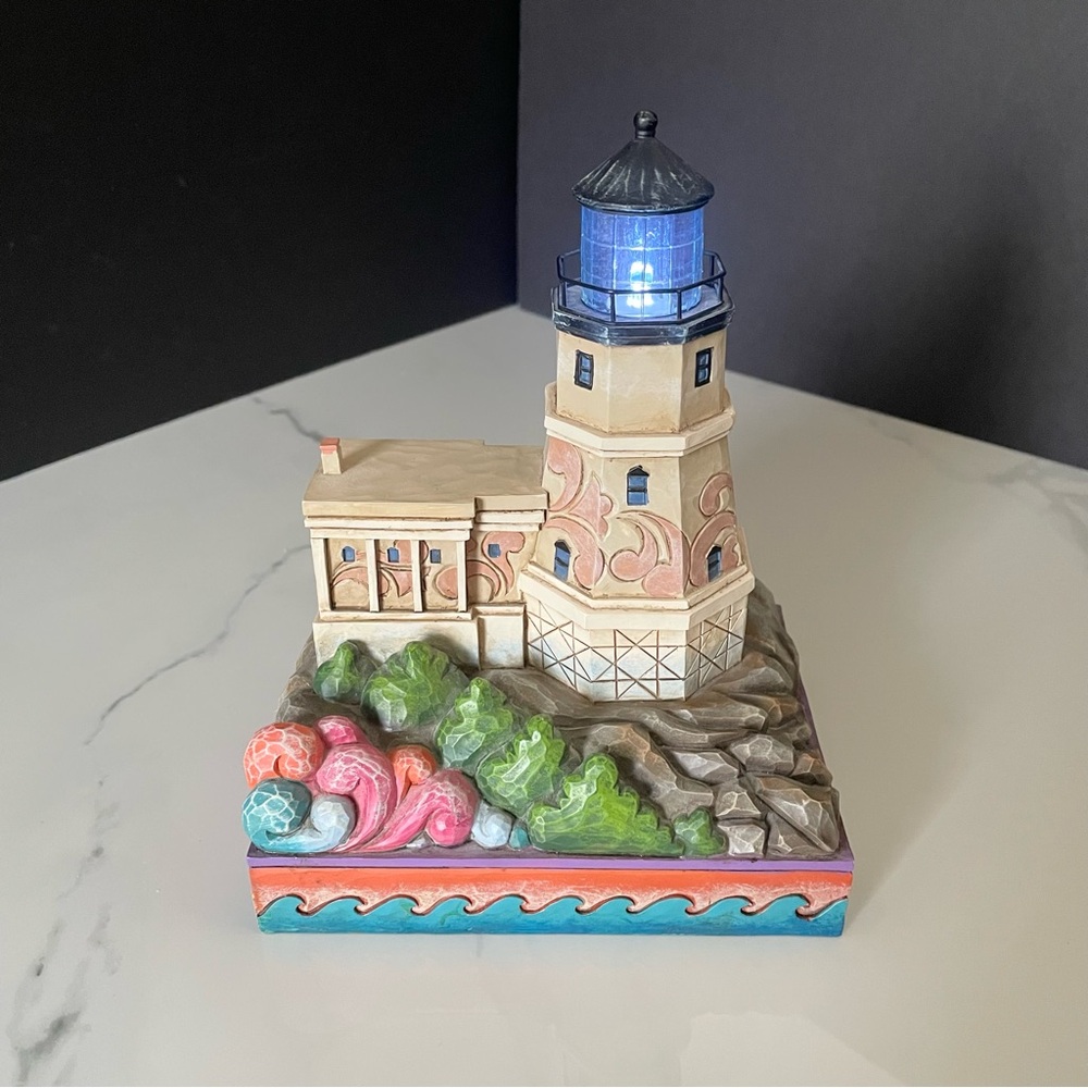 Split Rock on Superior's Shore Lighthouse Figurine by Jim Shore